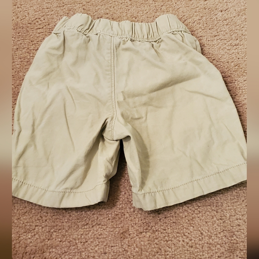 Beige Short - Picture 2 of 3